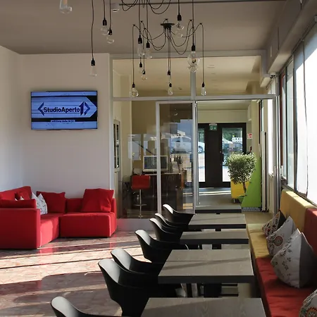 Lake Garda Beach Hostel-2
